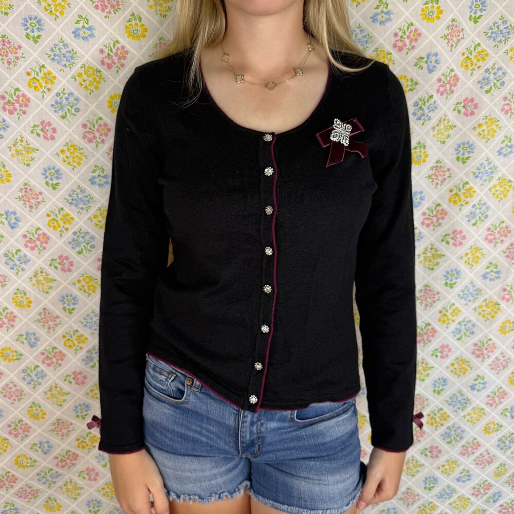 TIARA INTERNATIONAL SCOOP NECK BUTTON FRONT CARDIGAN SIZE S